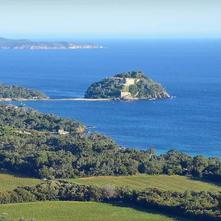 T2 A Avec Piscine Et 5 Couchages - Fr-1-610-106