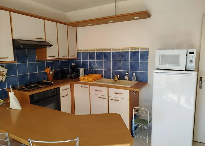 T2 A Avec Piscine Et 5 Couchages - Fr-1-610-106 *